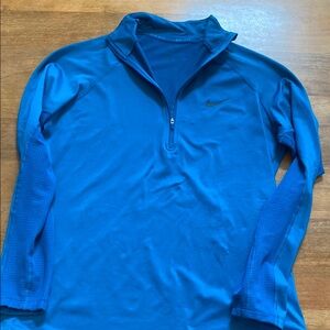 Nike Women’s L 1/4 zip